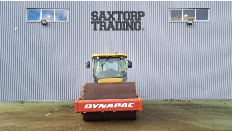 Roller Dynapac CA302D, Vält: picture 9