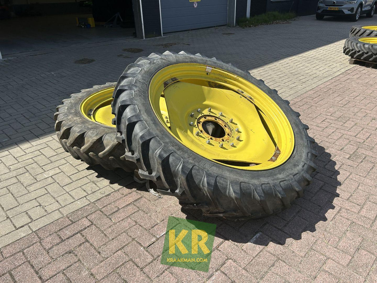 12.4R46 Alliance - Wheel and tire package for Agricultural machinery: picture 5 12.4R46 Alliance - Wheel and tire package for Agricultural machinery: picture 5