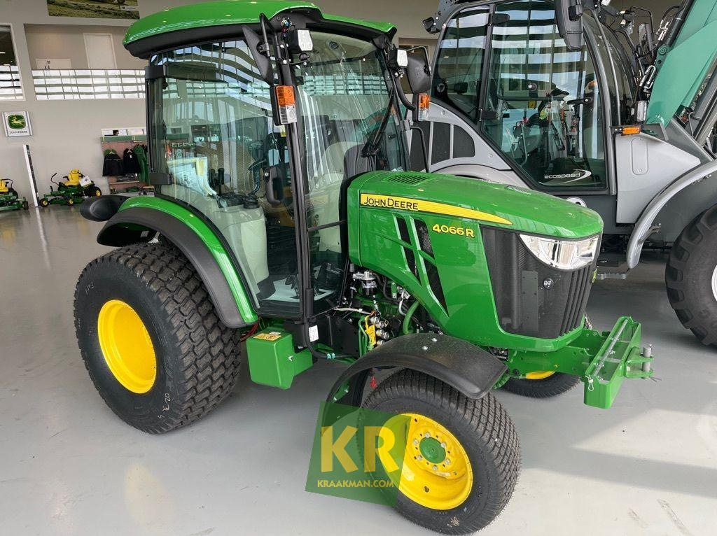 4066R John Deere - Compact tractor: picture 1 4066R John Deere - Compact tractor: picture 1