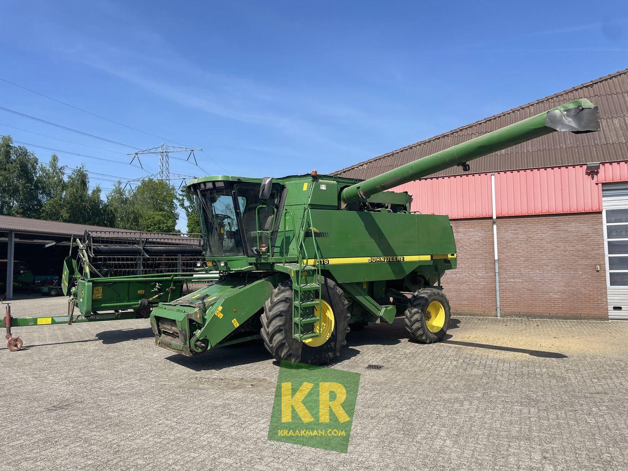 CTS John Deere - Combine harvester: picture 1 CTS John Deere - Combine harvester: picture 1