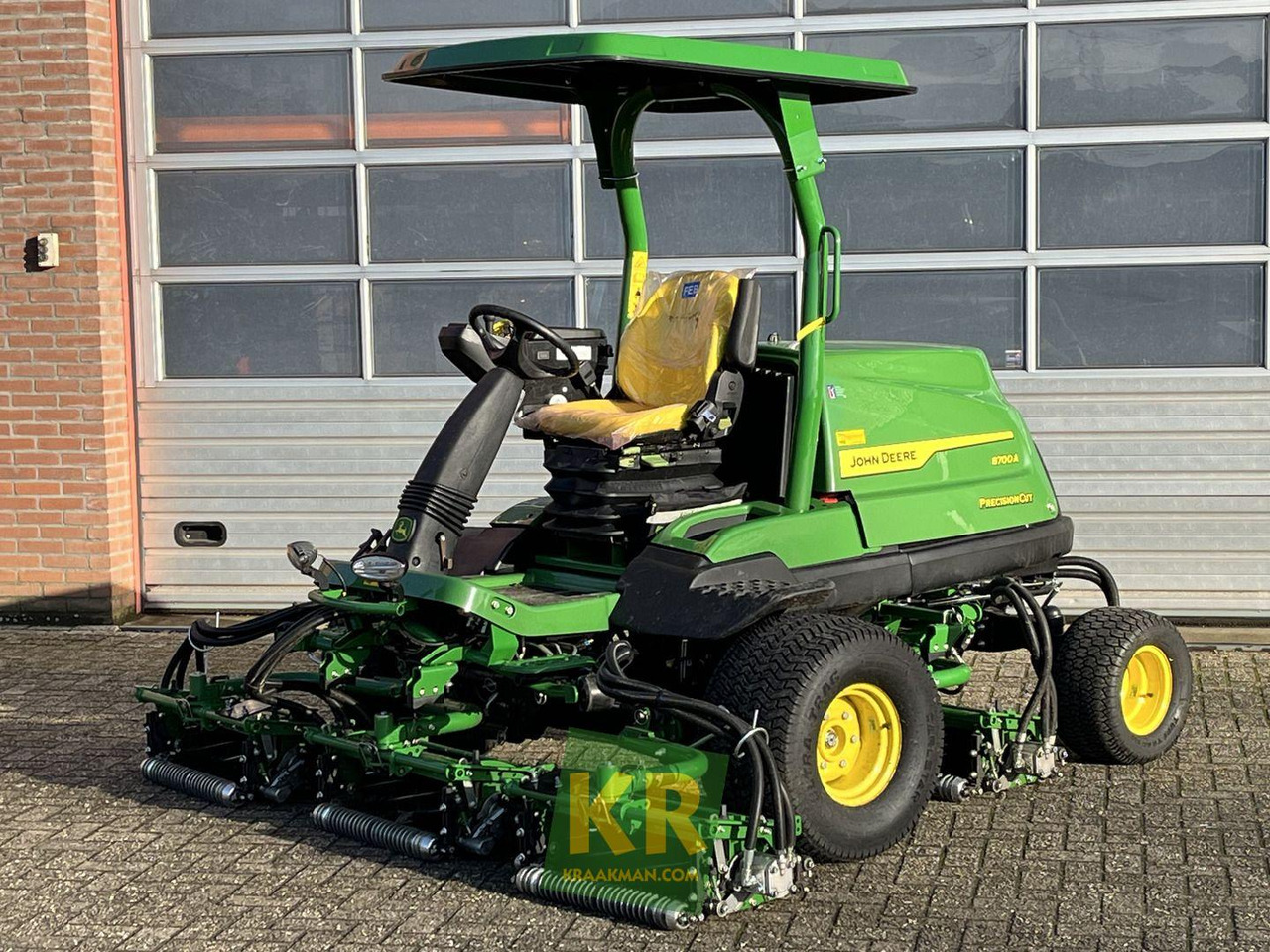 John Deere 8700A - Garden mower: picture 1 John Deere 8700A - Garden mower: picture 1