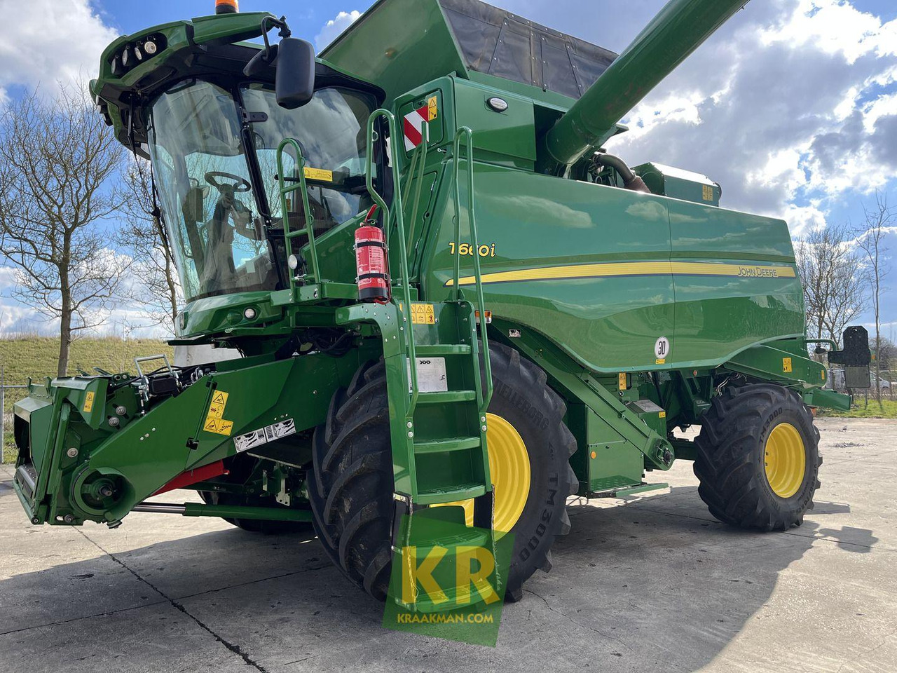 John Deere T660 - Combine harvester: picture 1 John Deere T660 - Combine harvester: picture 1