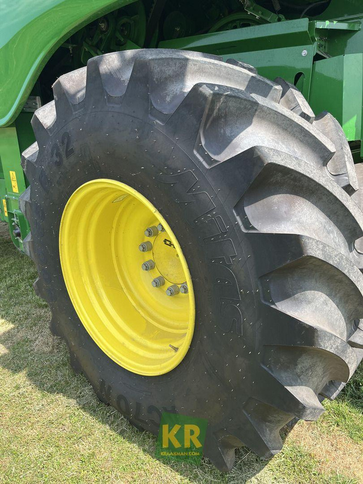 New Combine harvester T660 John Deere: picture 6