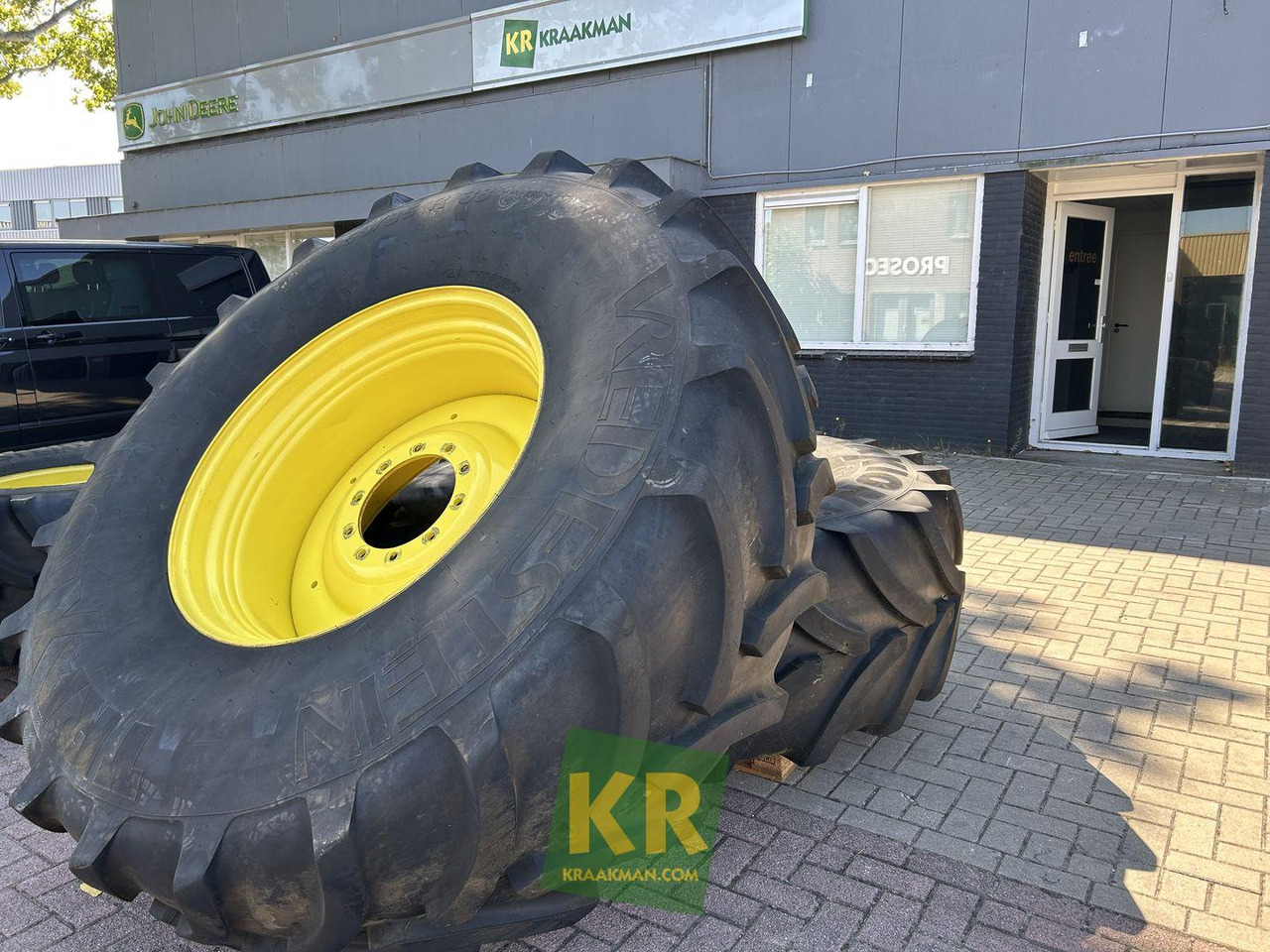 Vredestein Banden Vredestein  - Wheel and tire package for Agricultural machinery: picture 1 Vredestein Banden Vredestein  - Wheel and tire package for Agricultural machinery: picture 1