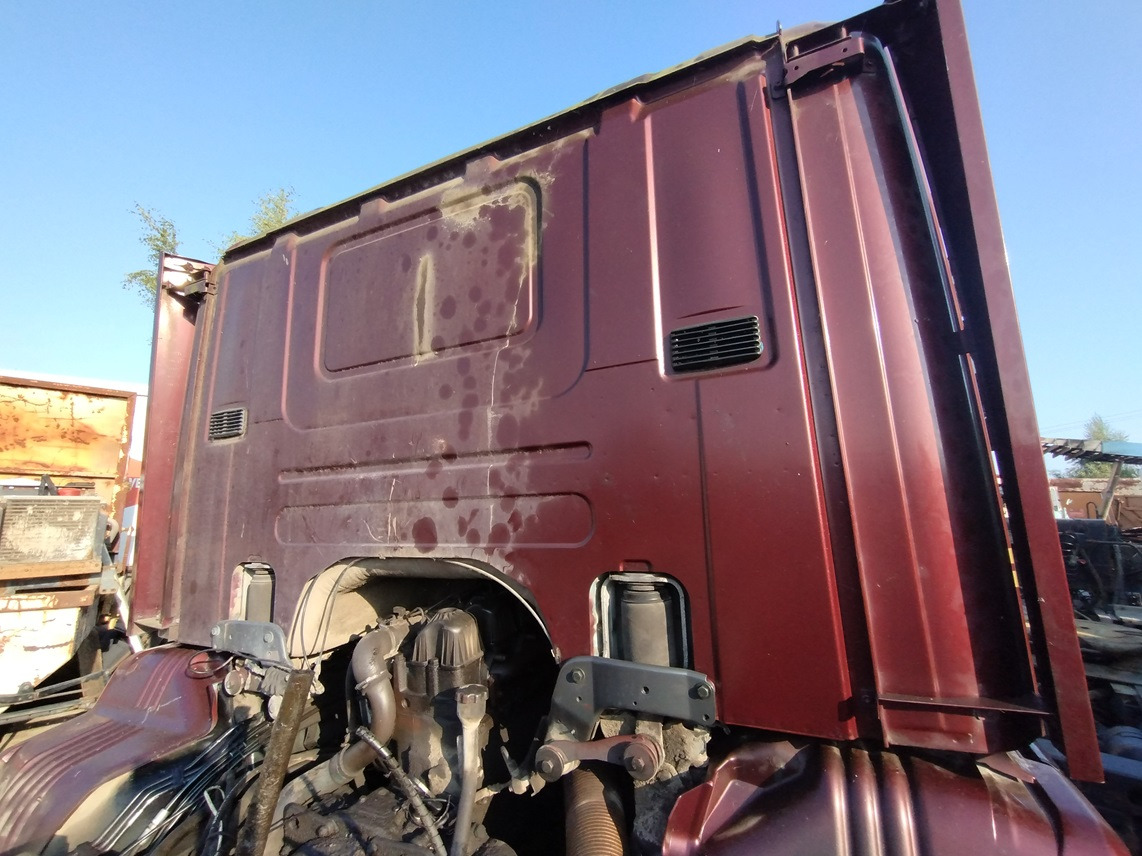 KABINA Scania 94 114 124 - Cab and interior: picture 4 KABINA Scania 94 114 124 - Cab and interior: picture 4