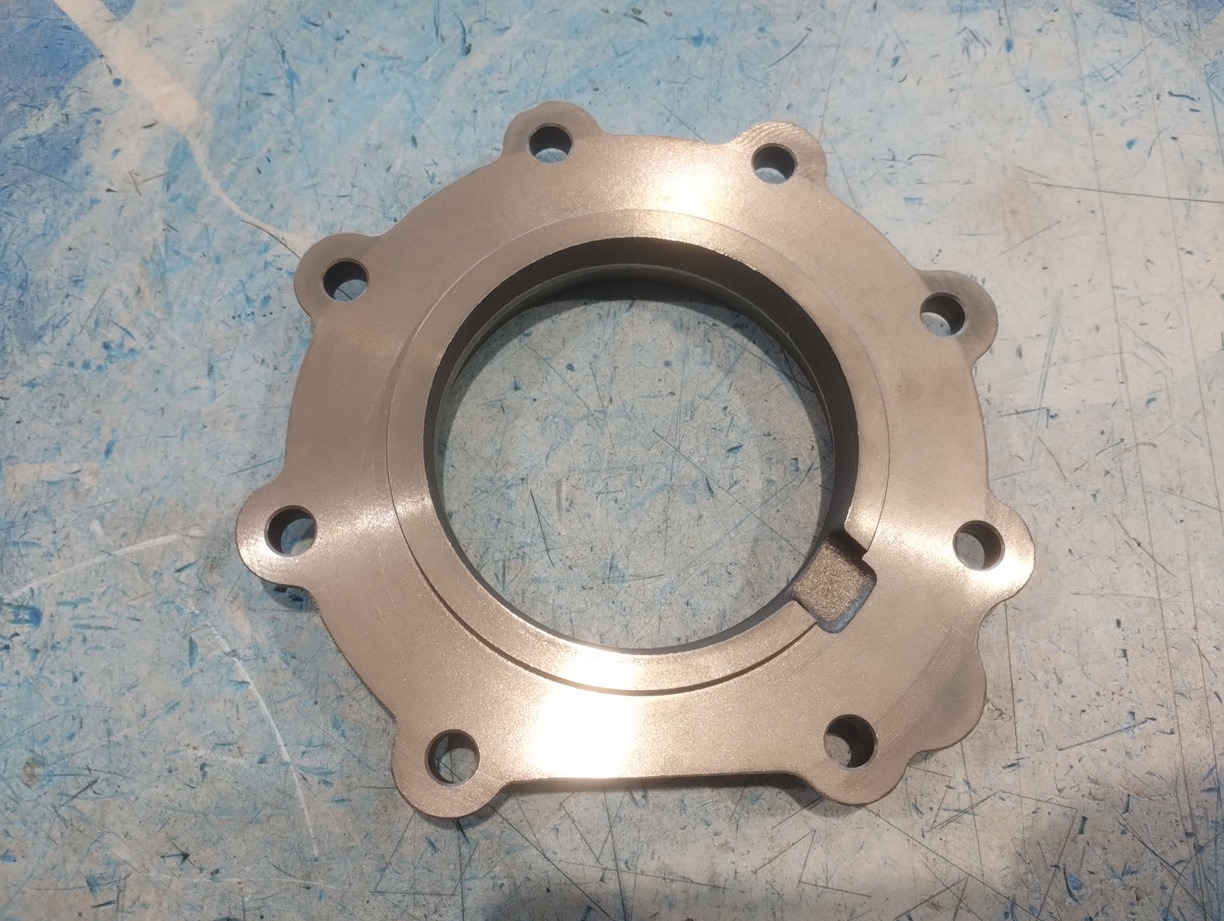 MAN Flansza Pompy Wspomagania Skrzyni Rozdzielczej MAN F2000 TGA TGS 81371040043 G1700 G172 G173 G252 G253 - Swing motor: picture 2 MAN Flansza Pompy Wspomagania Skrzyni Rozdzielczej MAN F2000 TGA TGS 81371040043 G1700 G172 G173 G252 G253 - Swing motor: picture 2