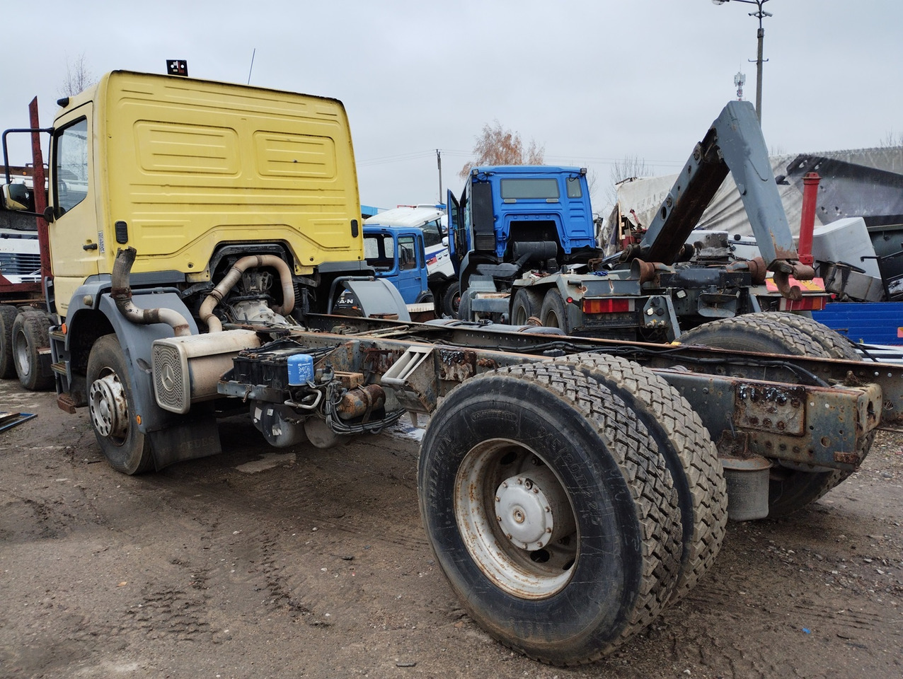 MERCEDES-BENZ ATEGO 1823 - Cab chassis truck: picture 2 MERCEDES-BENZ ATEGO 1823 - Cab chassis truck: picture 2