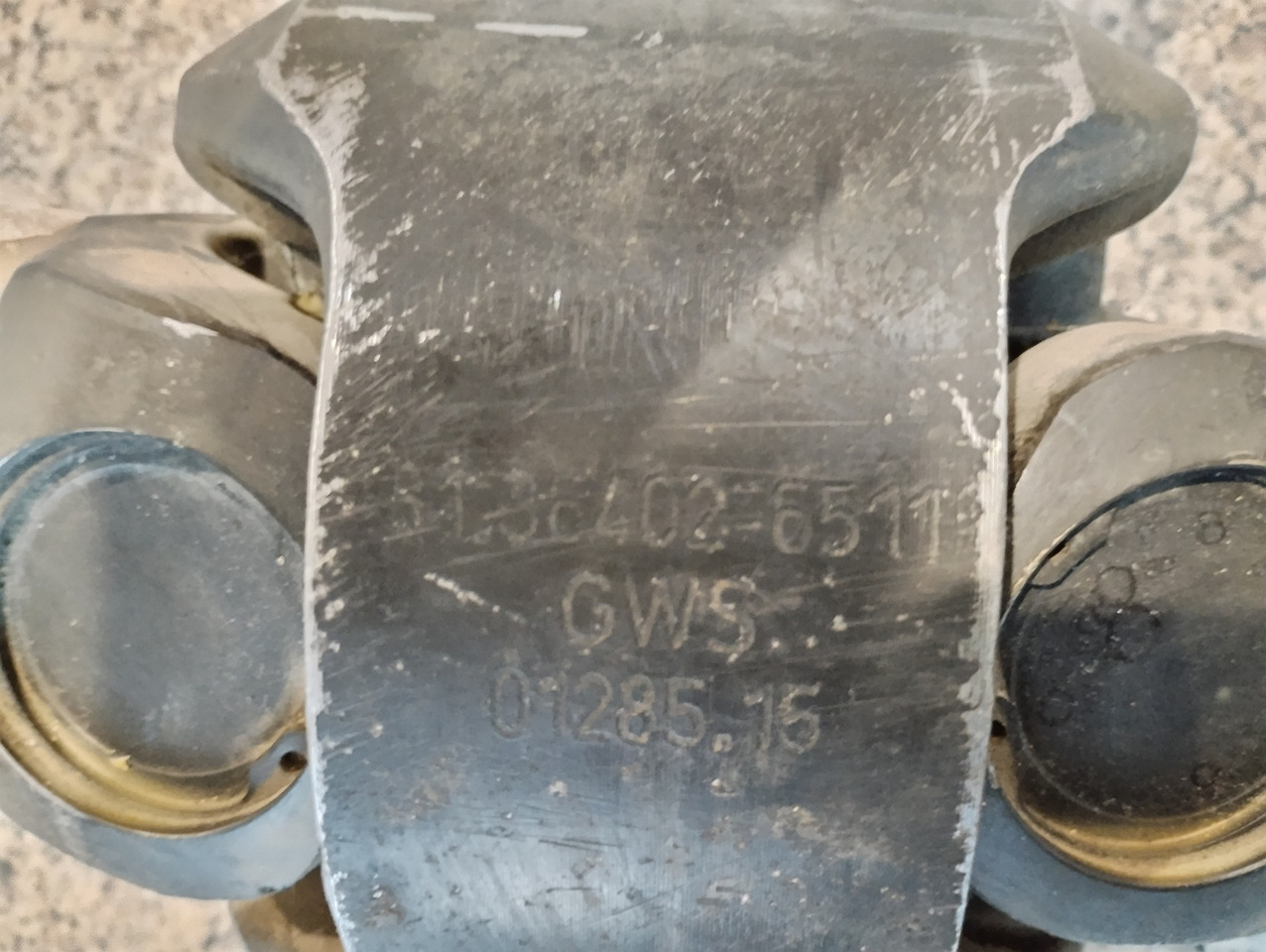 MAN PÓŁOŚ NAPĘDOWA DRIVE SHAFT MAN F90 F2000 TGA 4X4 6X6 8X6 8X8 81364026511 81364029511 - Spare parts: picture 2 MAN PÓŁOŚ NAPĘDOWA DRIVE SHAFT MAN F90 F2000 TGA 4X4 6X6 8X6 8X8 81364026511 81364029511 - Spare parts: picture 2