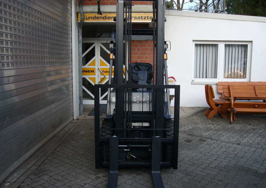 Artison PFD25.40 9L -II Vorführgerät - Diesel forklift: picture 4 Artison PFD25.40 9L -II Vorführgerät - Diesel forklift: picture 4