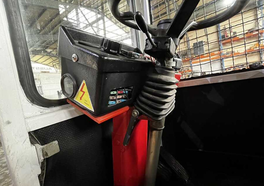 Fantuzzi SF30 - Side loader: picture 4 Fantuzzi SF30 - Side loader: picture 4