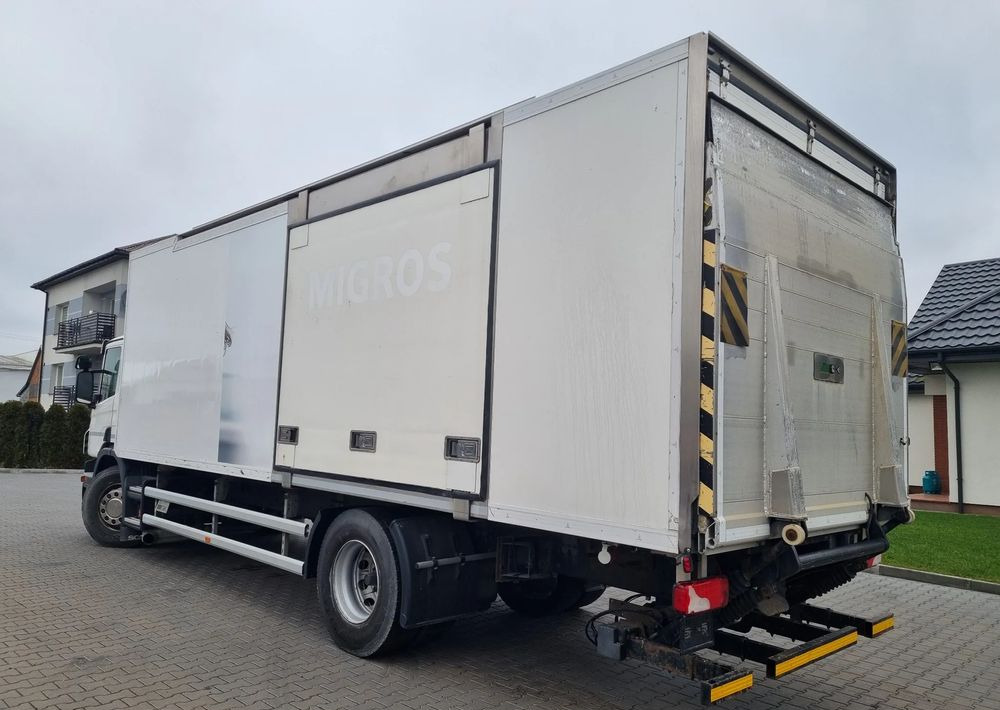 Scania P 360 - Box truck: picture 3 Scania P 360 - Box truck: picture 3
