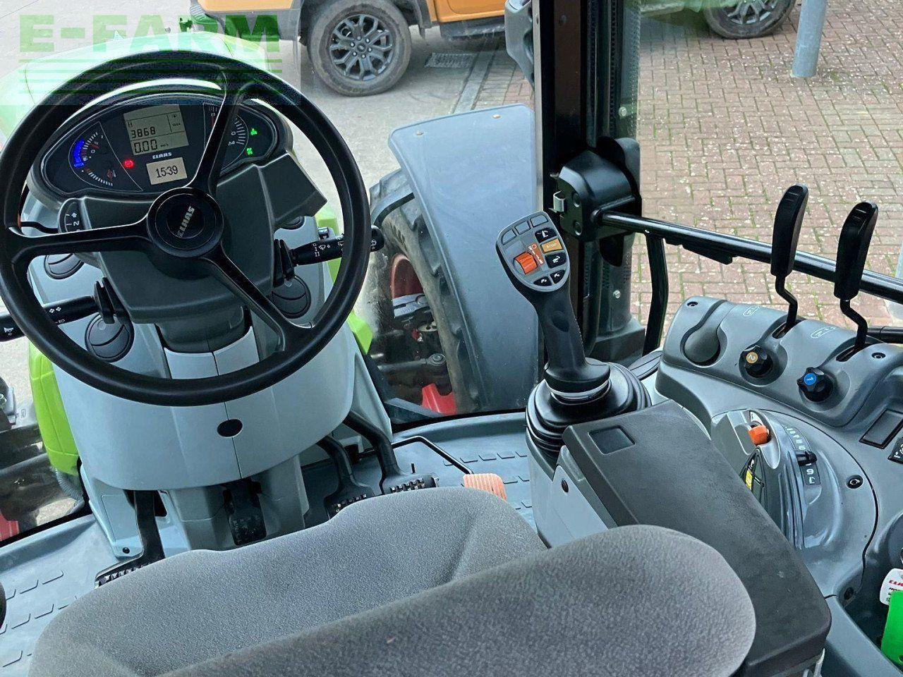 CLAAS ARION 430 - Farm tractor: picture 3 CLAAS ARION 430 - Farm tractor: picture 3