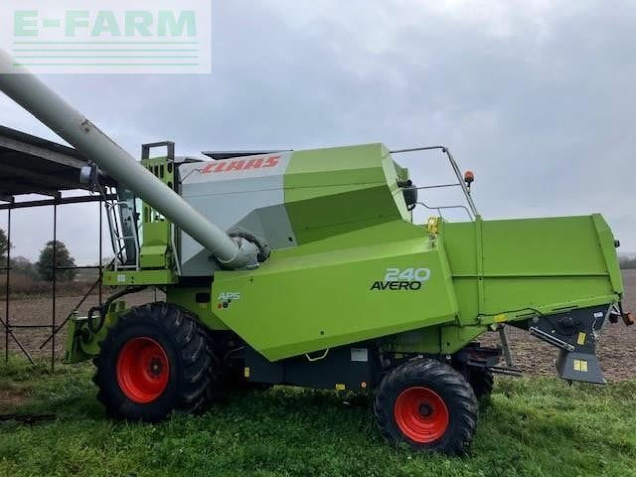 CLAAS AVERO 240 - Combine harvester: picture 1 CLAAS AVERO 240 - Combine harvester: picture 1