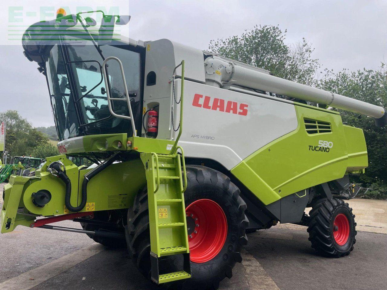 CLAAS TUCANO 580 - Combine harvester: picture 2 CLAAS TUCANO 580 - Combine harvester: picture 2