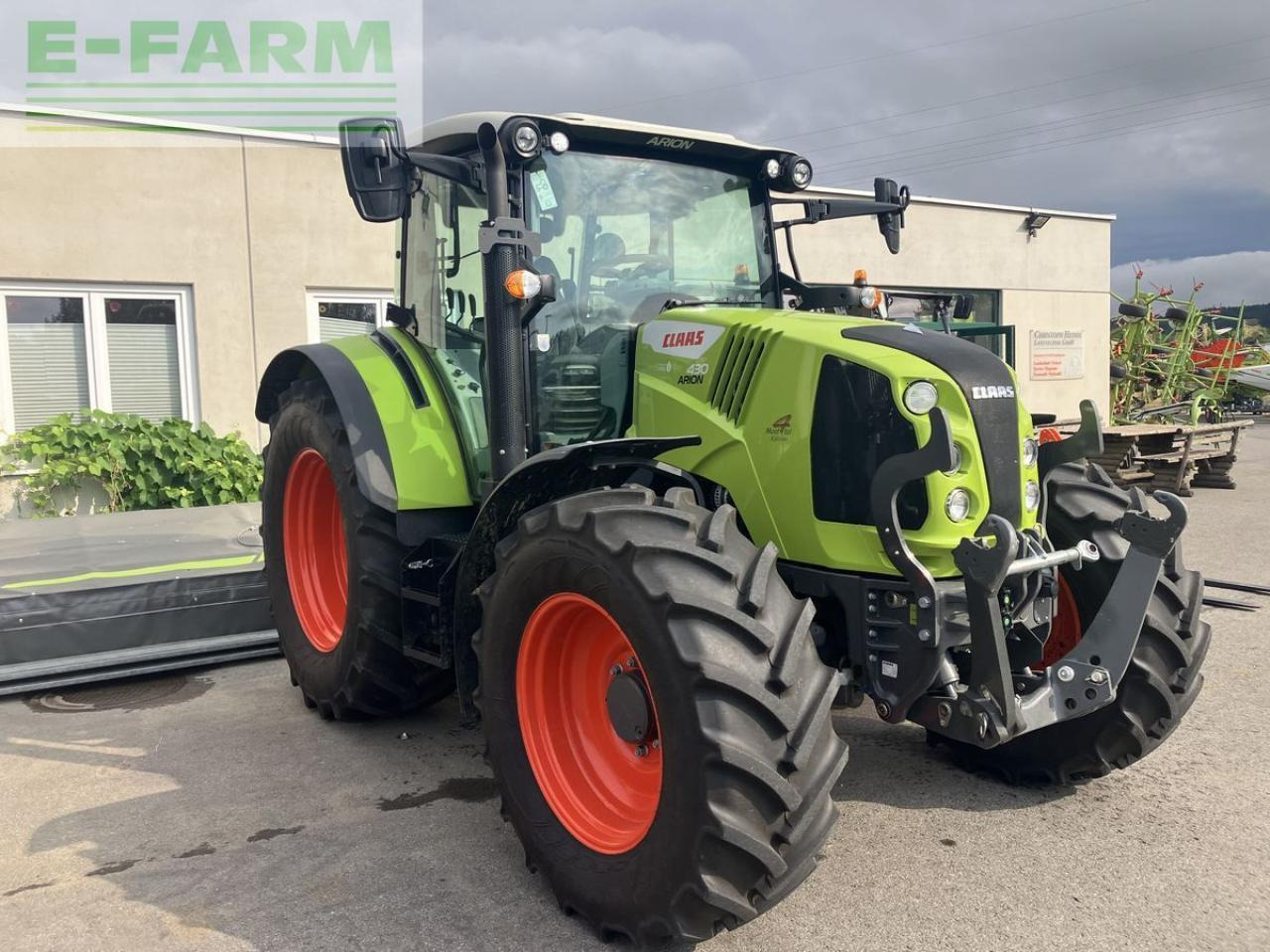 CLAAS arion 430 stage v - Farm tractor: picture 1 CLAAS arion 430 stage v - Farm tractor: picture 1