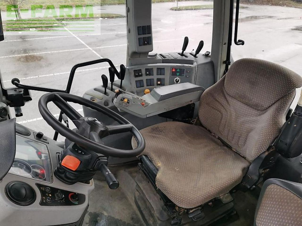 Farm tractor CLAAS arion 510: picture 9
