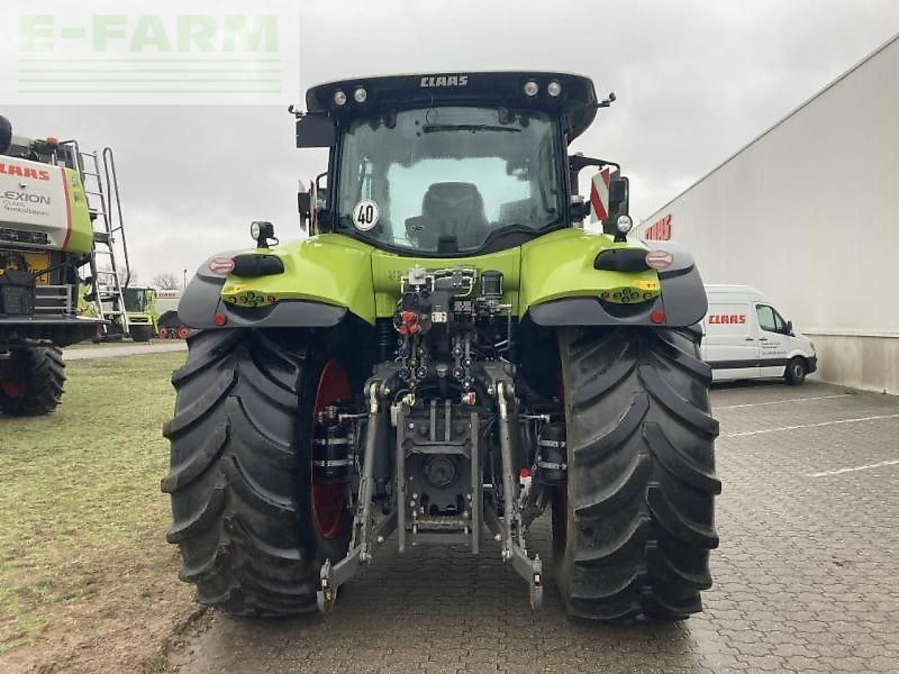 Farm tractor CLAAS axion 810: picture 7