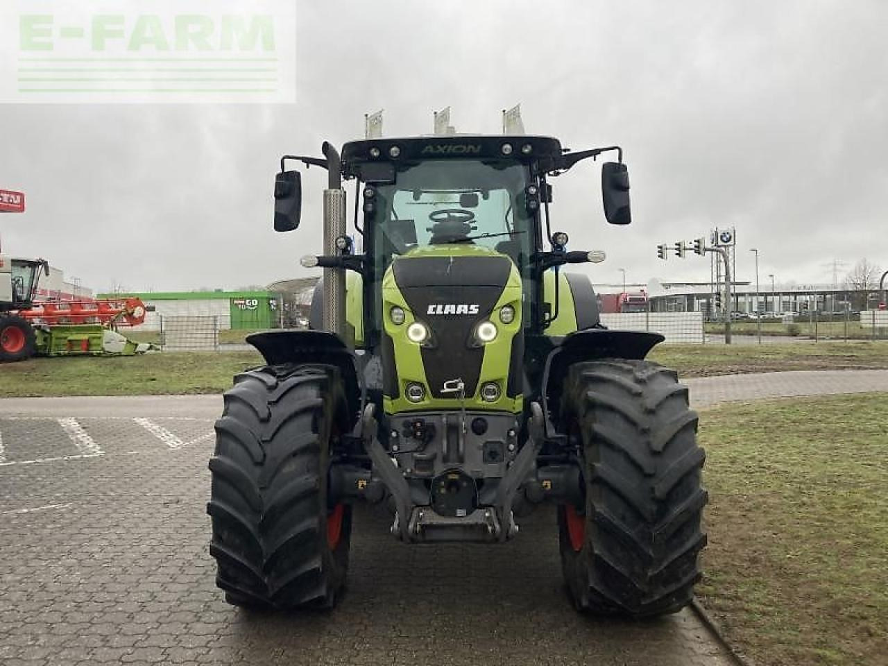 CLAAS axion 810 cmatic cebis - Farm tractor: picture 2 CLAAS axion 810 cmatic cebis - Farm tractor: picture 2