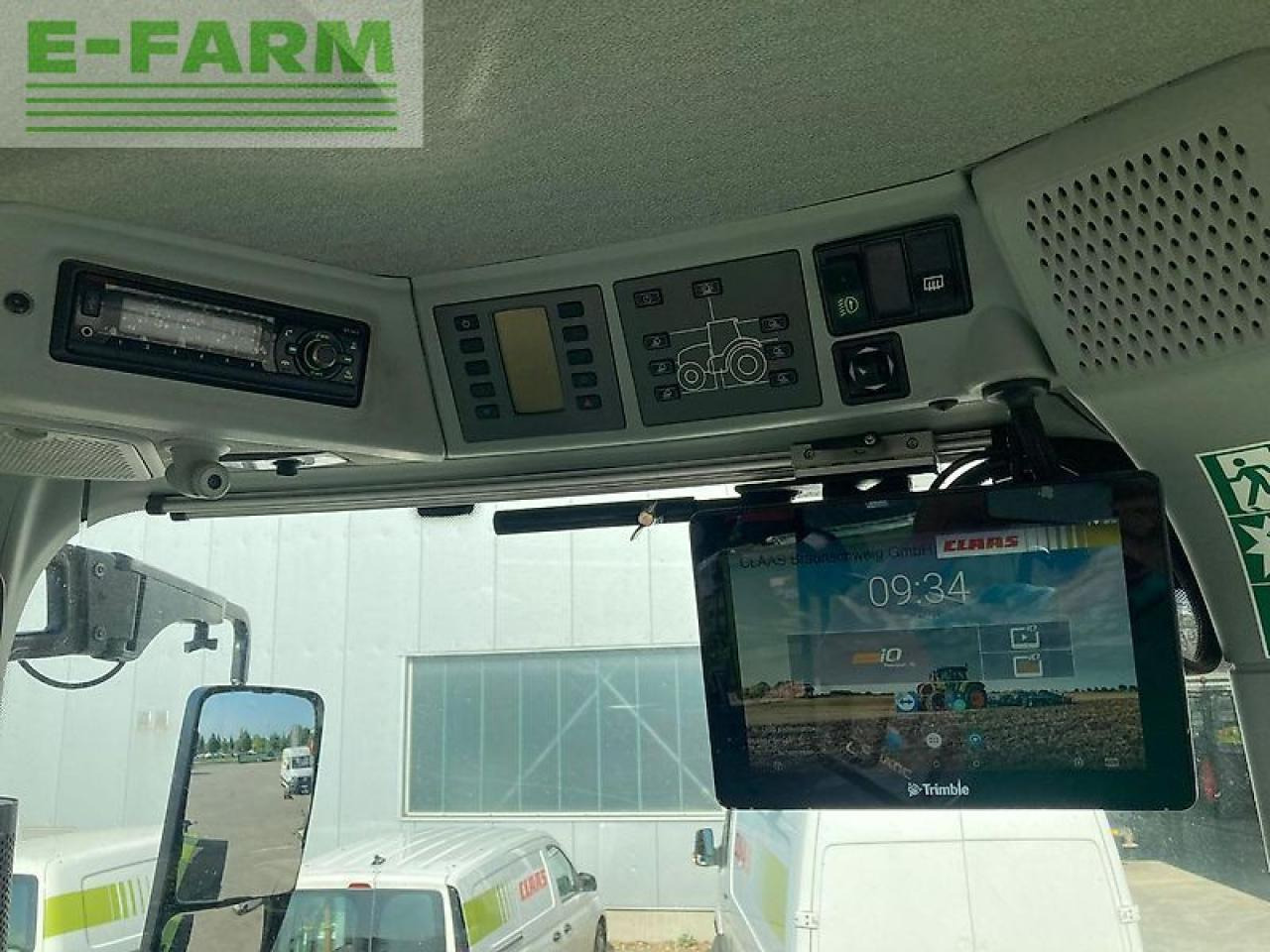 Farm tractor CLAAS axion 870 cmatic CMATIC: picture 11