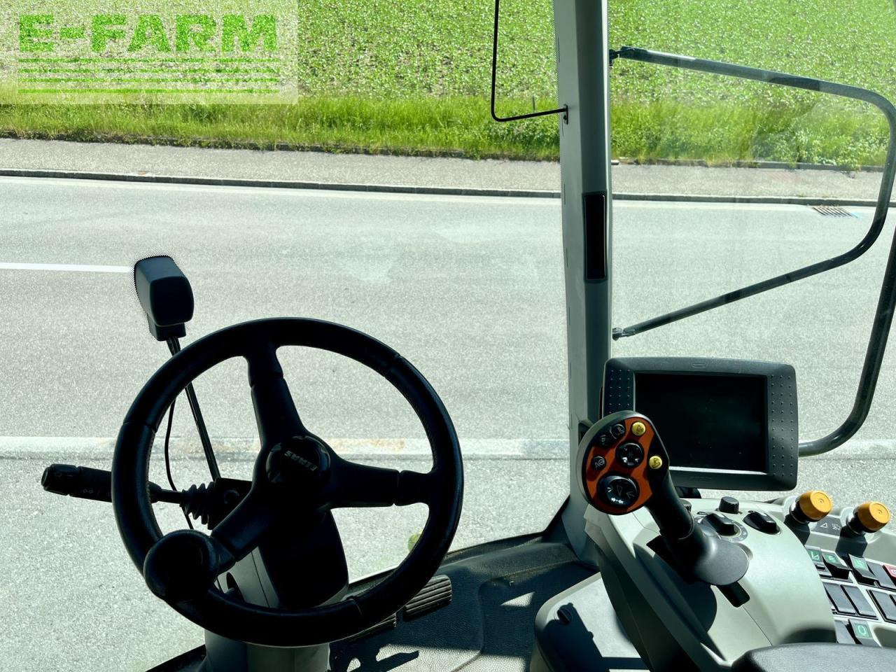 Combine harvester CLAAS lexion 620: picture 20