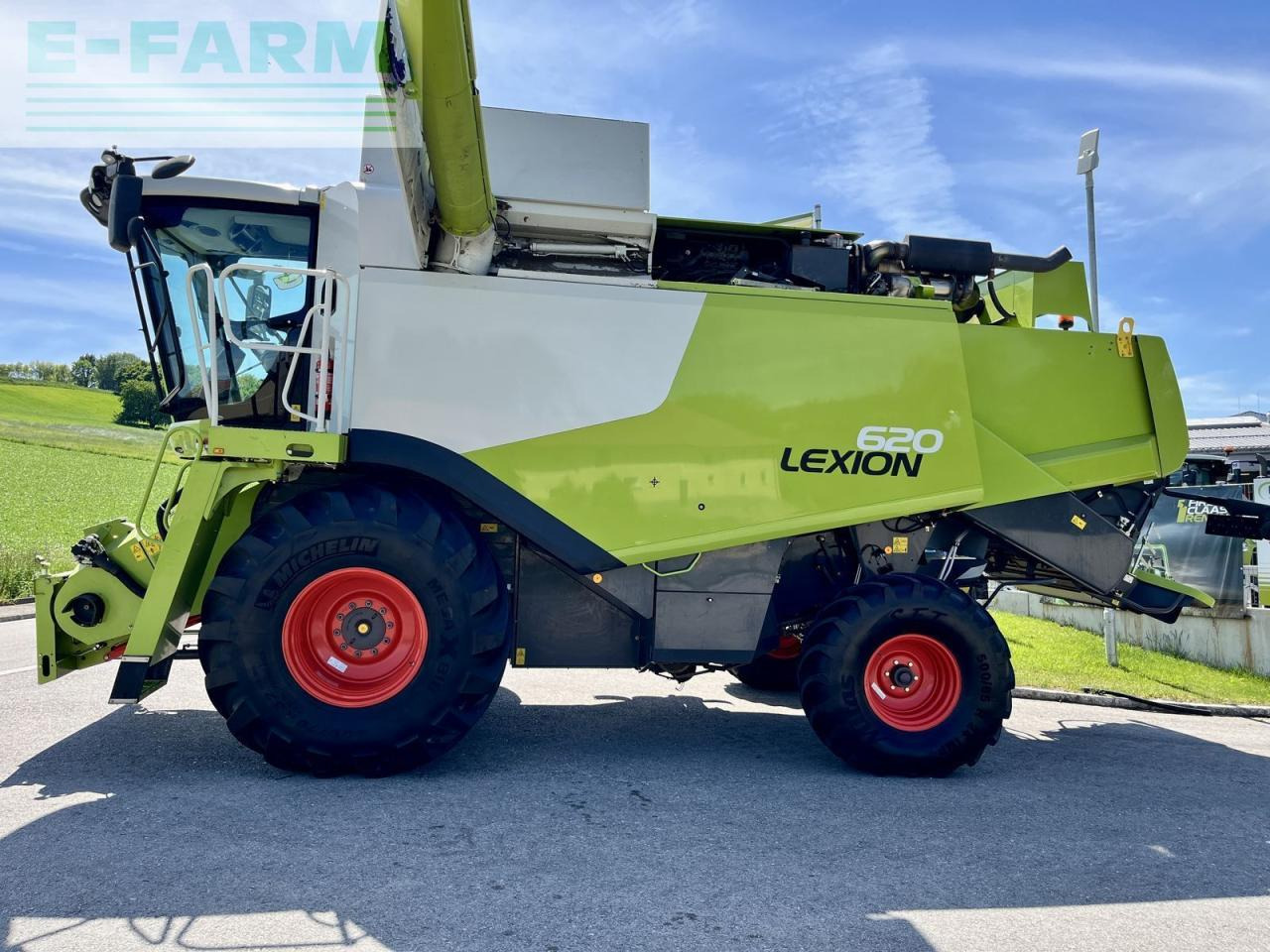 Combine harvester CLAAS lexion 620: picture 9