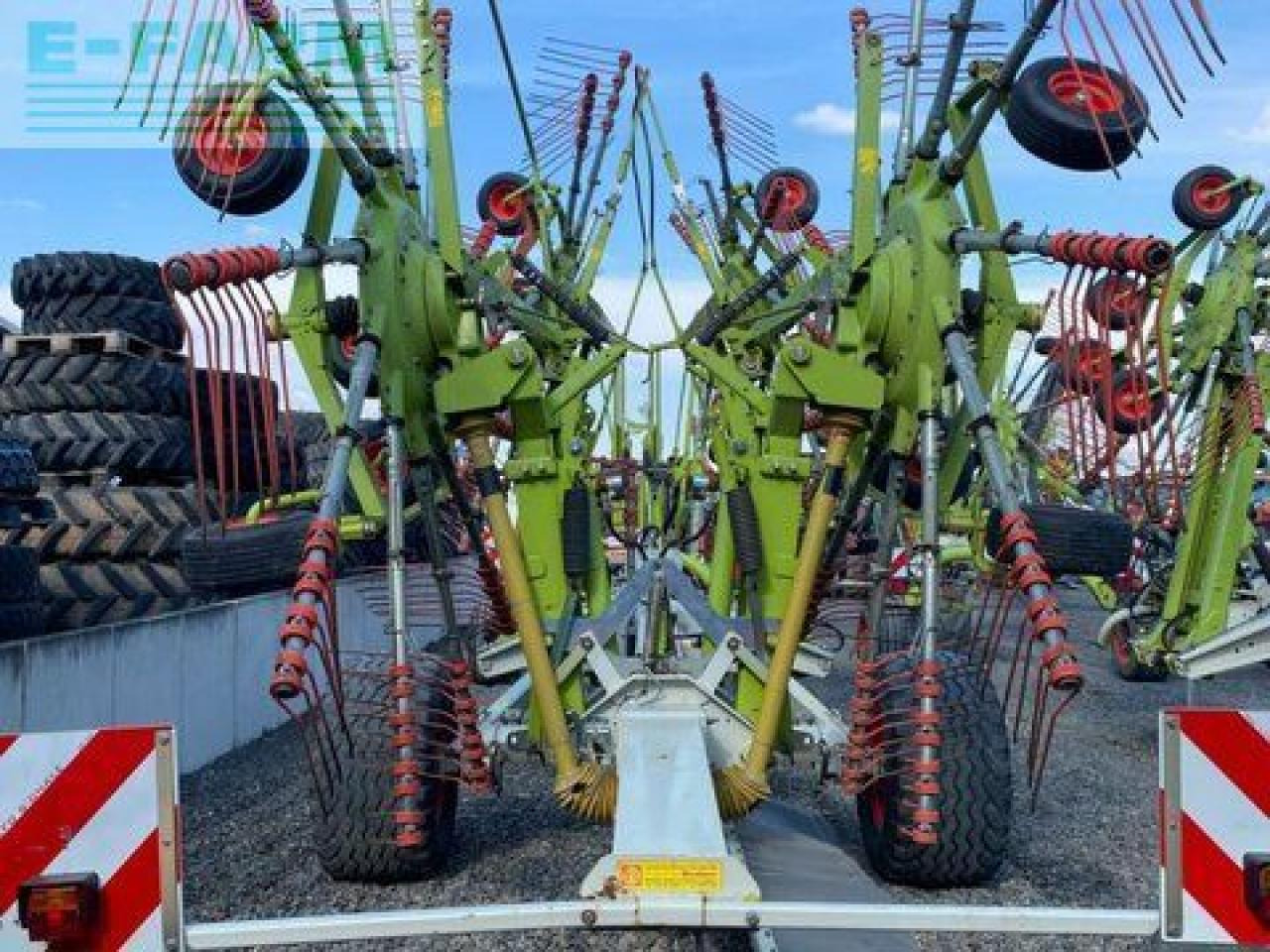 CLAAS liner 3000 - Tedder/ Rake: picture 4 CLAAS liner 3000 - Tedder/ Rake: picture 4