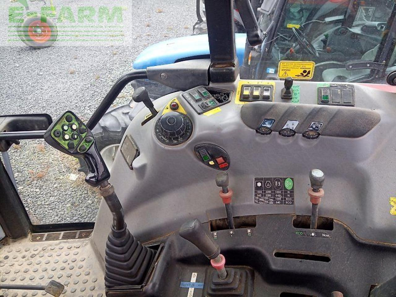 Farm tractor Case-IH cs 130: picture 6