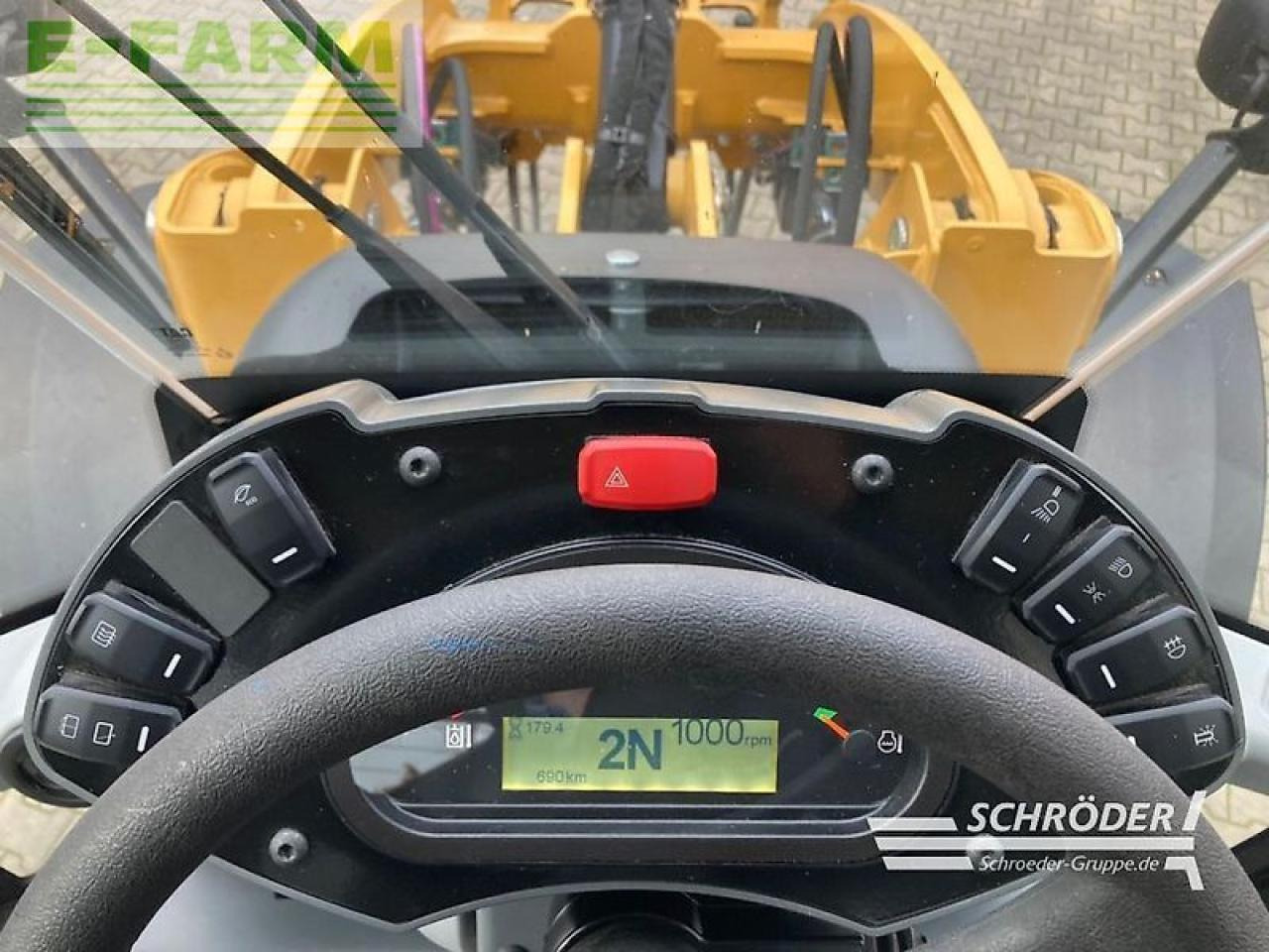 Mini excavator Caterpillar 914 m: picture 19