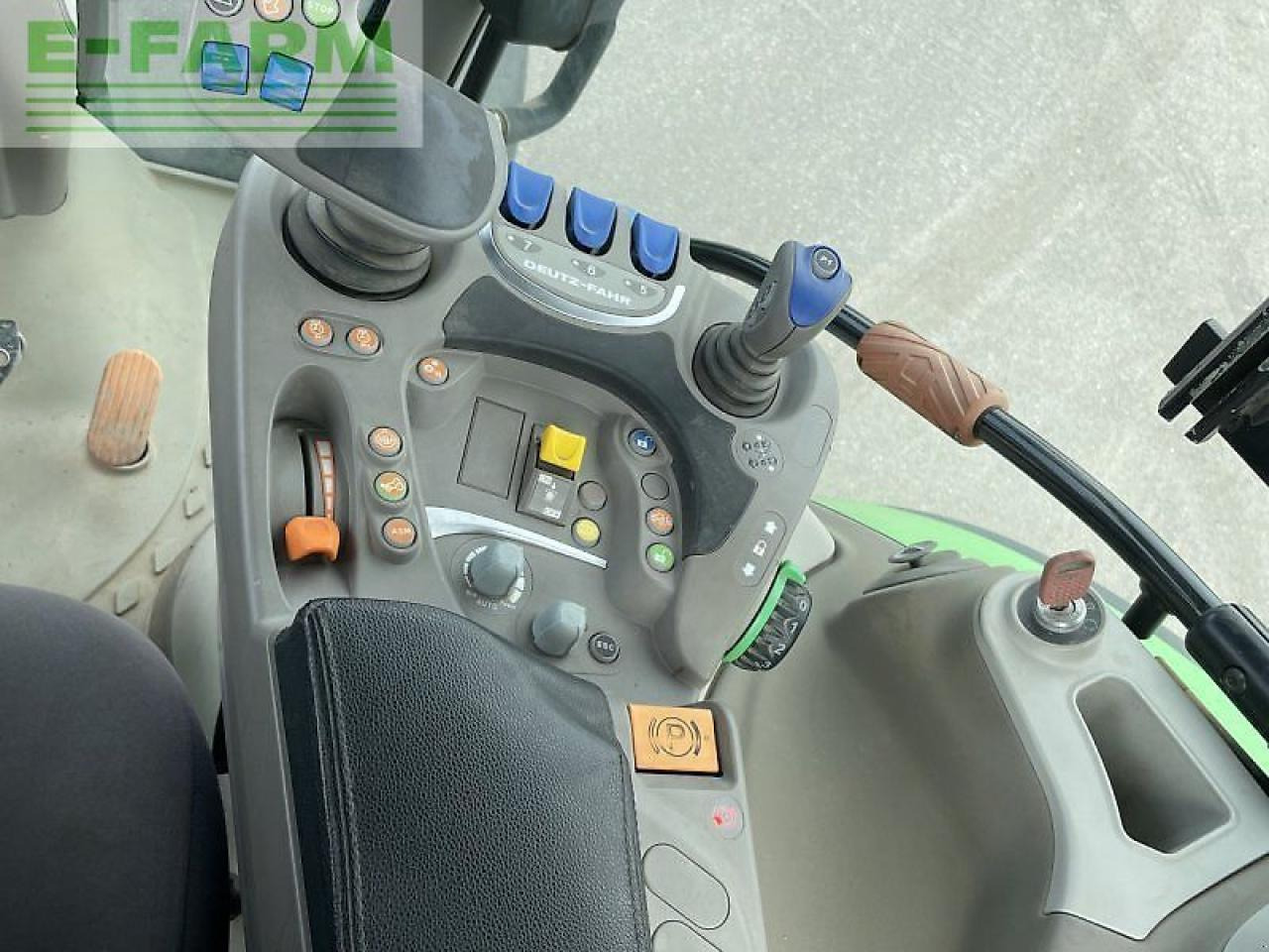 Farm tractor Deutz-Fahr agrotron 7250 ttv: picture 7
