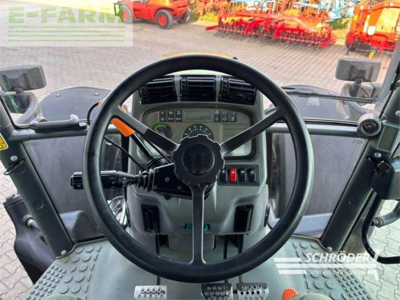 Farm tractor Deutz-Fahr m 650: picture 16