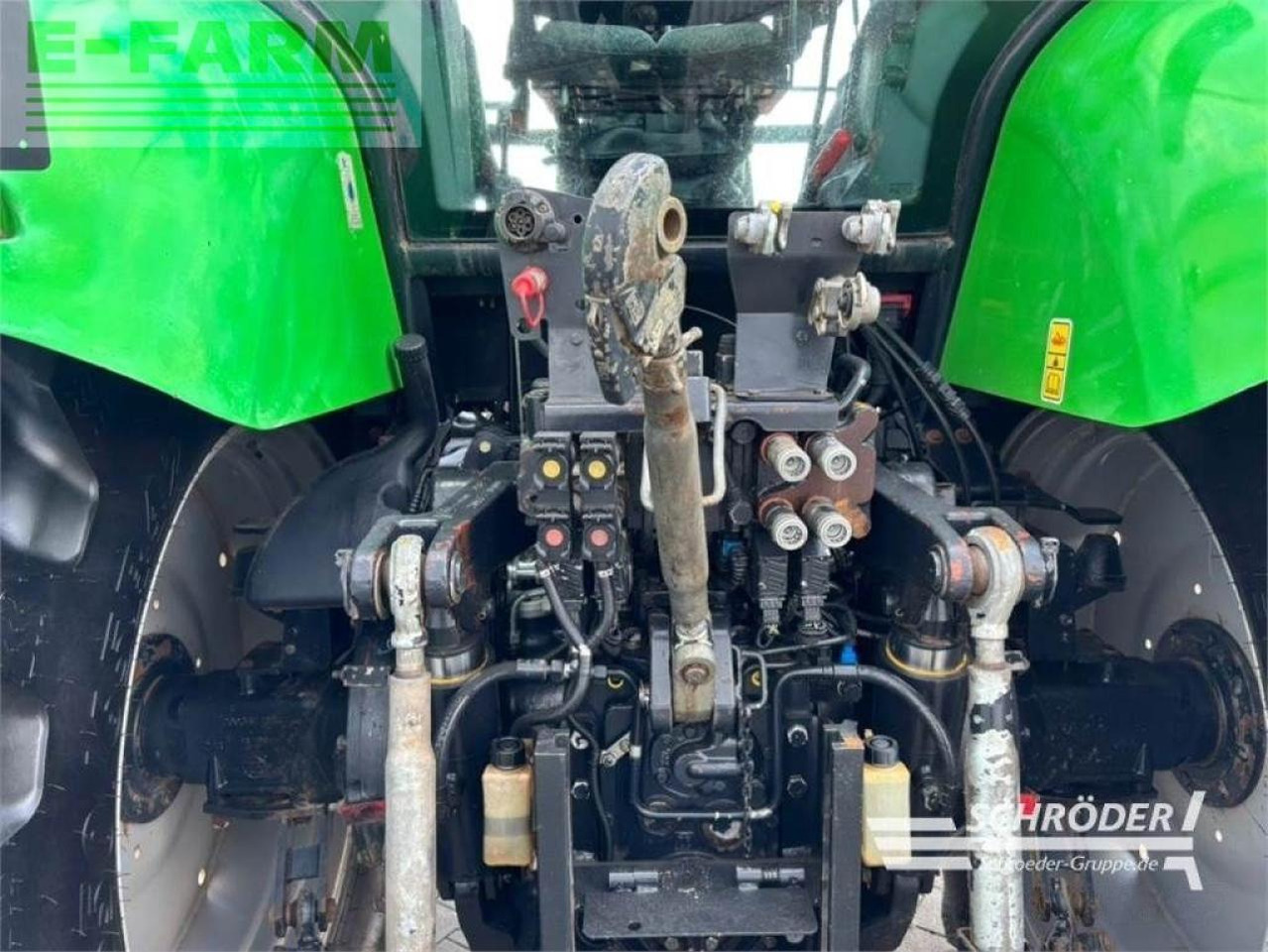 Farm tractor Deutz-Fahr m 650: picture 10