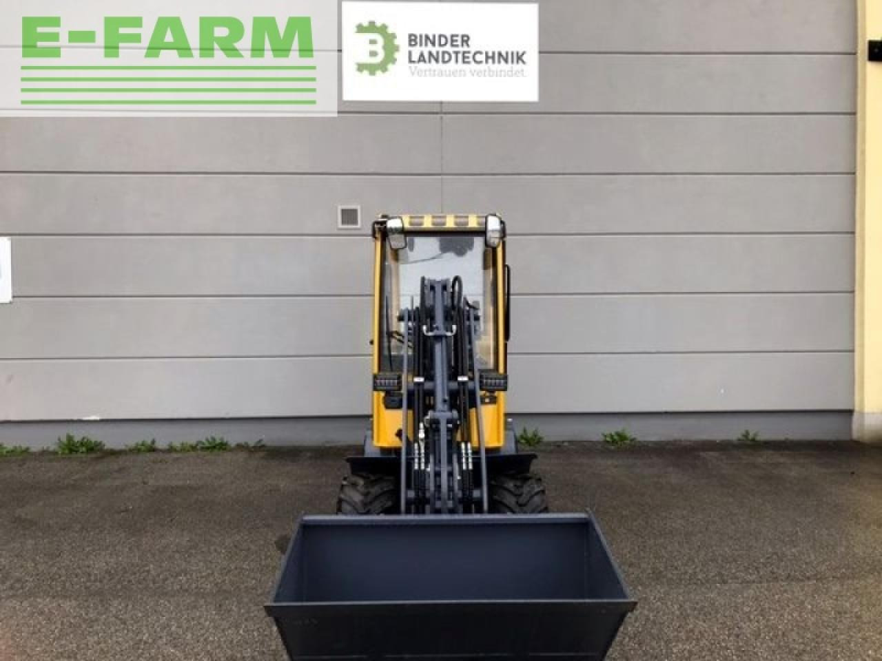 Eurotrac 810 / w11-c hoflader - Mini excavator: picture 3 Eurotrac 810 / w11-c hoflader - Mini excavator: picture 3