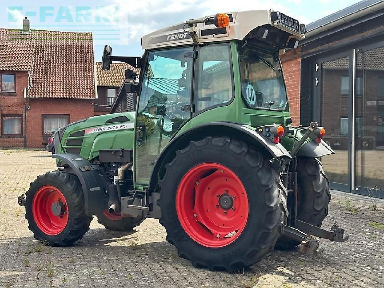 Fendt 207 f vario F - Farm tractor: picture 3 Fendt 207 f vario F - Farm tractor: picture 3