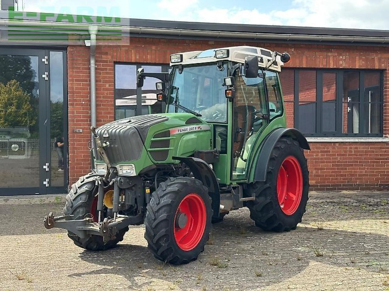 Fendt 207 f vario F - Farm tractor: picture 1 Fendt 207 f vario F - Farm tractor: picture 1