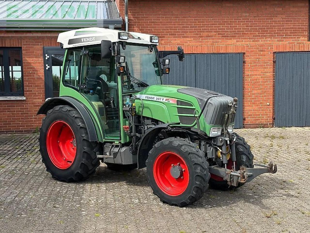 Fendt 207 f vario F - Farm tractor: picture 5 Fendt 207 f vario F - Farm tractor: picture 5