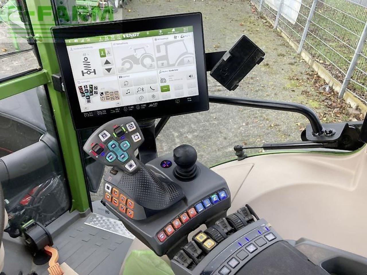 Farm tractor Fendt 209 s vario gen3 profi plus t: picture 17 Farm tractor Fendt 209 s vario gen3 profi plus t: picture 17