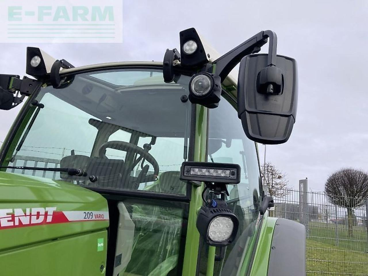 Farm tractor Fendt 209 s vario gen3 profi plus t: picture 15 Farm tractor Fendt 209 s vario gen3 profi plus t: picture 15