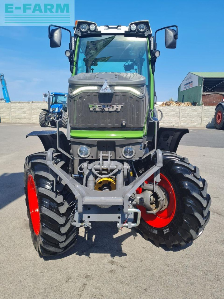 Fendt 211 vario f F - Farm tractor: picture 3 Fendt 211 vario f F - Farm tractor: picture 3