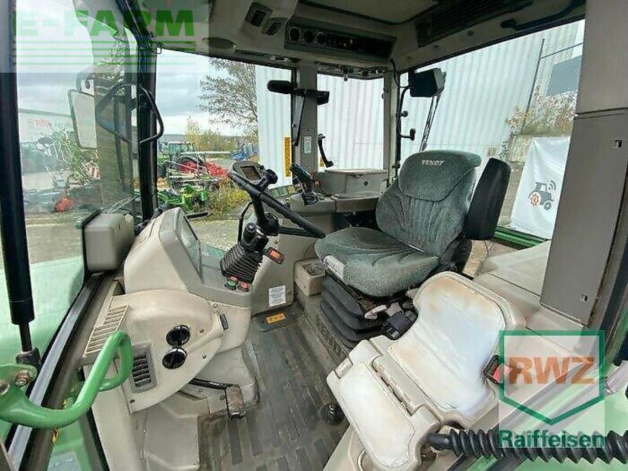 Farm tractor Fendt 714: picture 8
