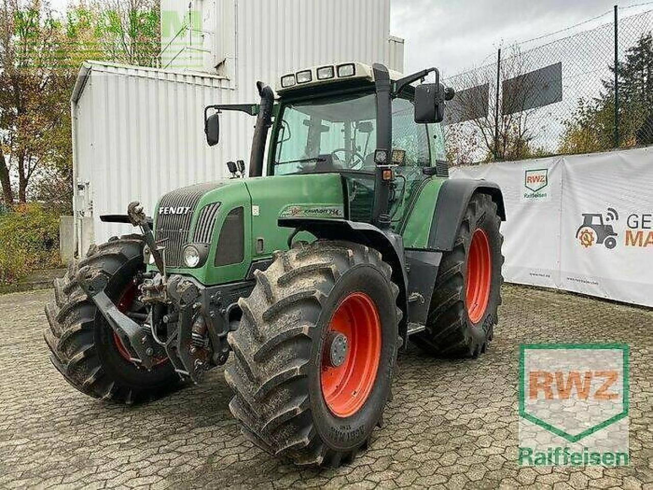 Farm tractor Fendt 714: picture 6
