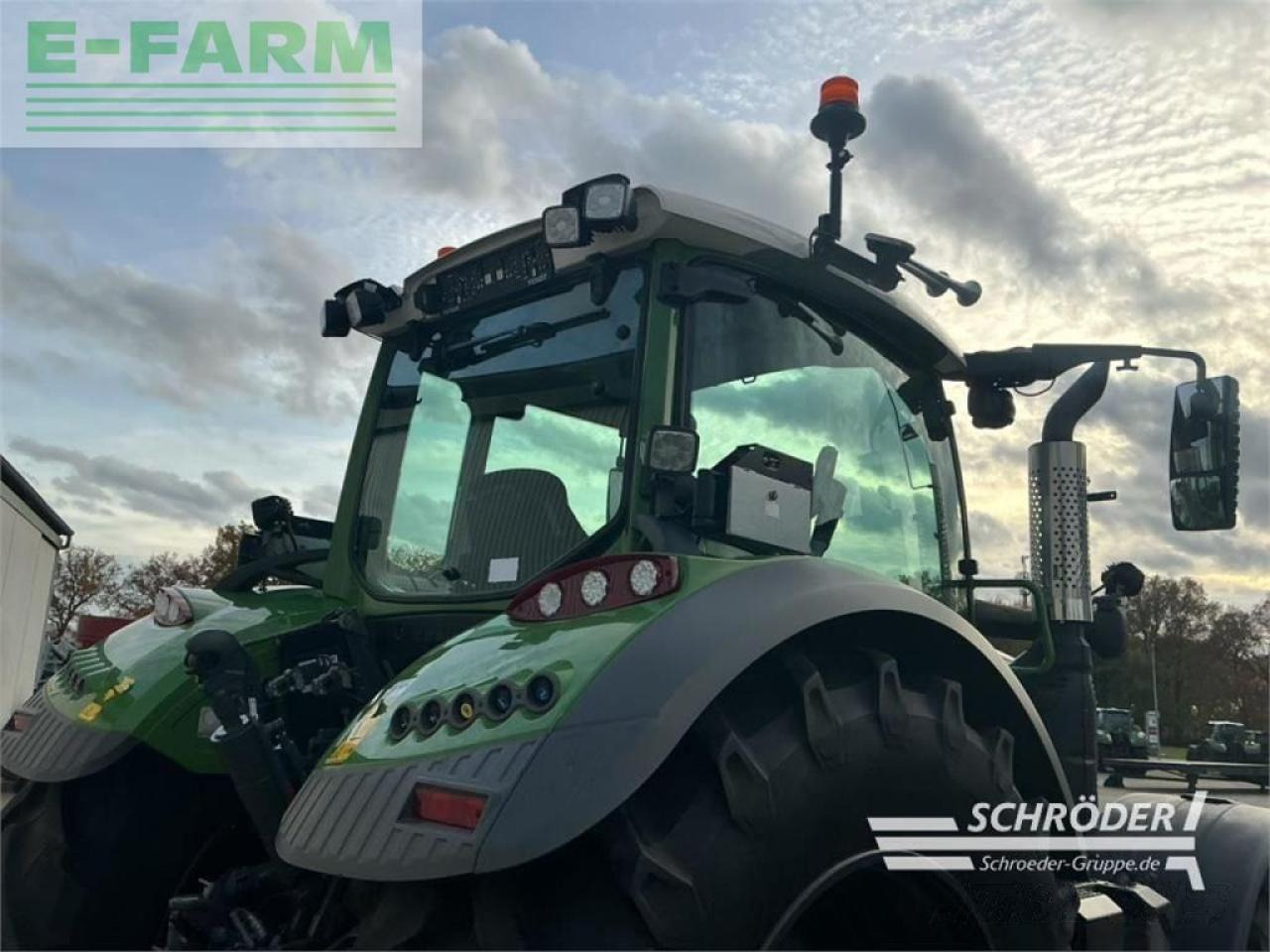 Farm tractor Fendt 720 s4 profi plus: picture 16