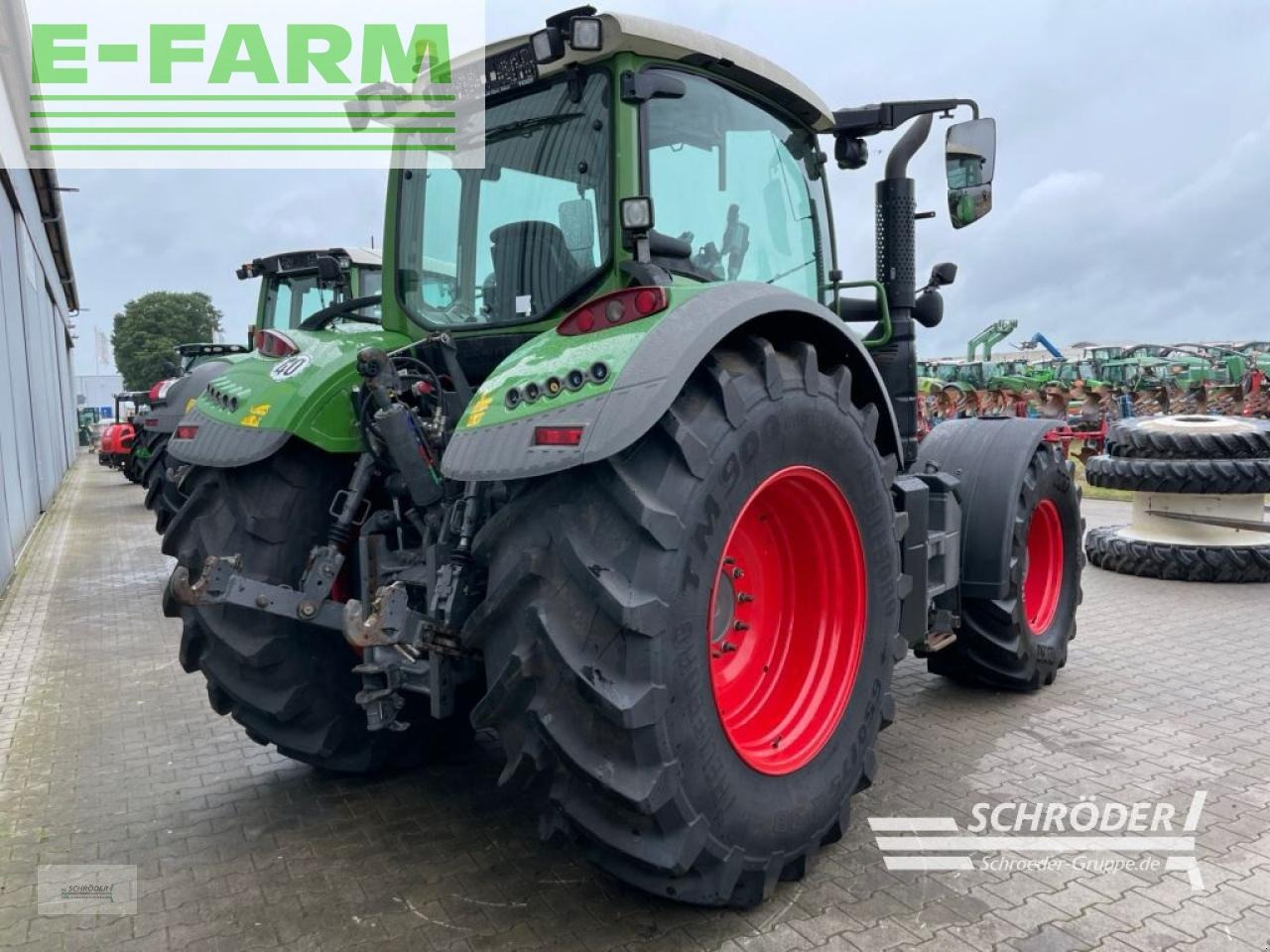 Fendt 724 s4 power plus rtk - Farm tractor: picture 3 Fendt 724 s4 power plus rtk - Farm tractor: picture 3