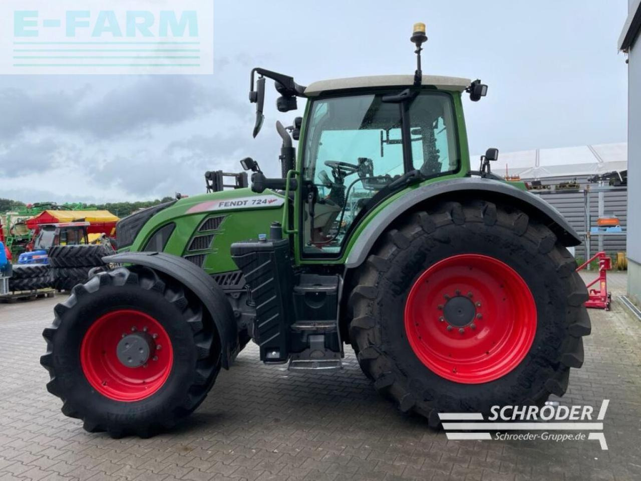 Fendt 724 s4 power plus rtk - Farm tractor: picture 4 Fendt 724 s4 power plus rtk - Farm tractor: picture 4