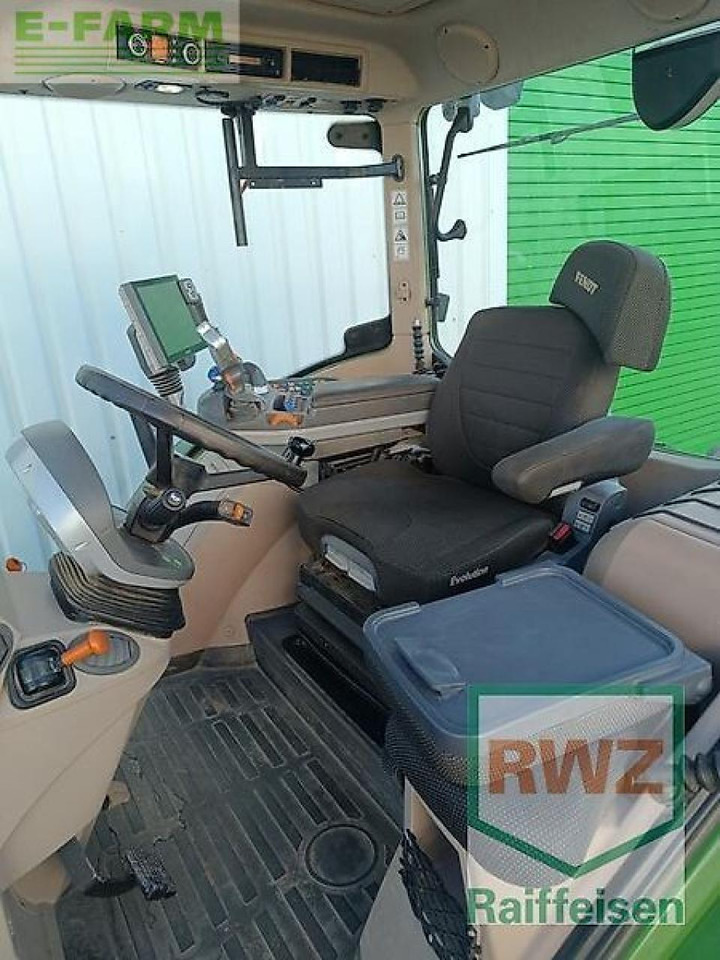 Farm tractor Fendt 724 vario: picture 6