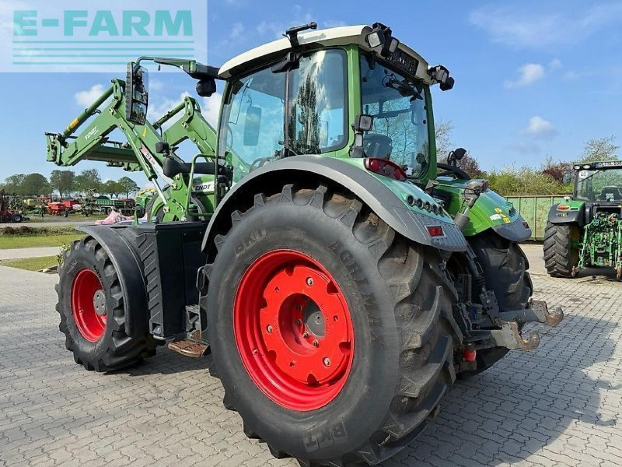 Fendt 724 vario - Farm tractor: picture 3 Fendt 724 vario - Farm tractor: picture 3