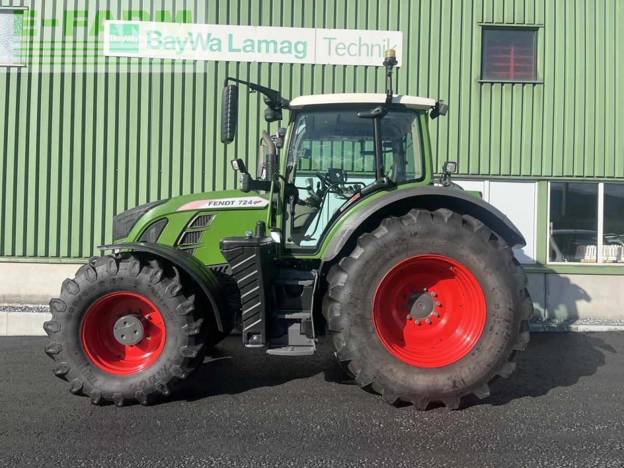 Fendt 724 vario - Farm tractor: picture 2 Fendt 724 vario - Farm tractor: picture 2