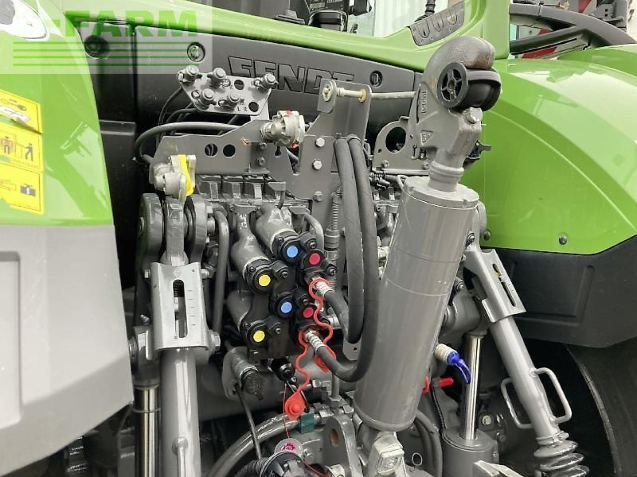 Farm tractor Fendt 728 vario gen7: picture 11