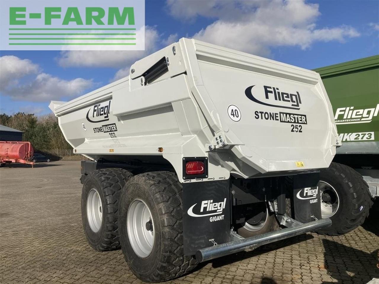 Fliegl stone master 252 profi - Farm tipping trailer/ Dumper: picture 3 Fliegl stone master 252 profi - Farm tipping trailer/ Dumper: picture 3