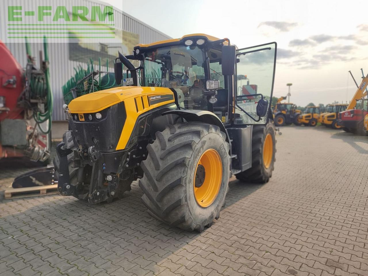 JCB 4220 fastrac - Farm tractor: picture 1 JCB 4220 fastrac - Farm tractor: picture 1