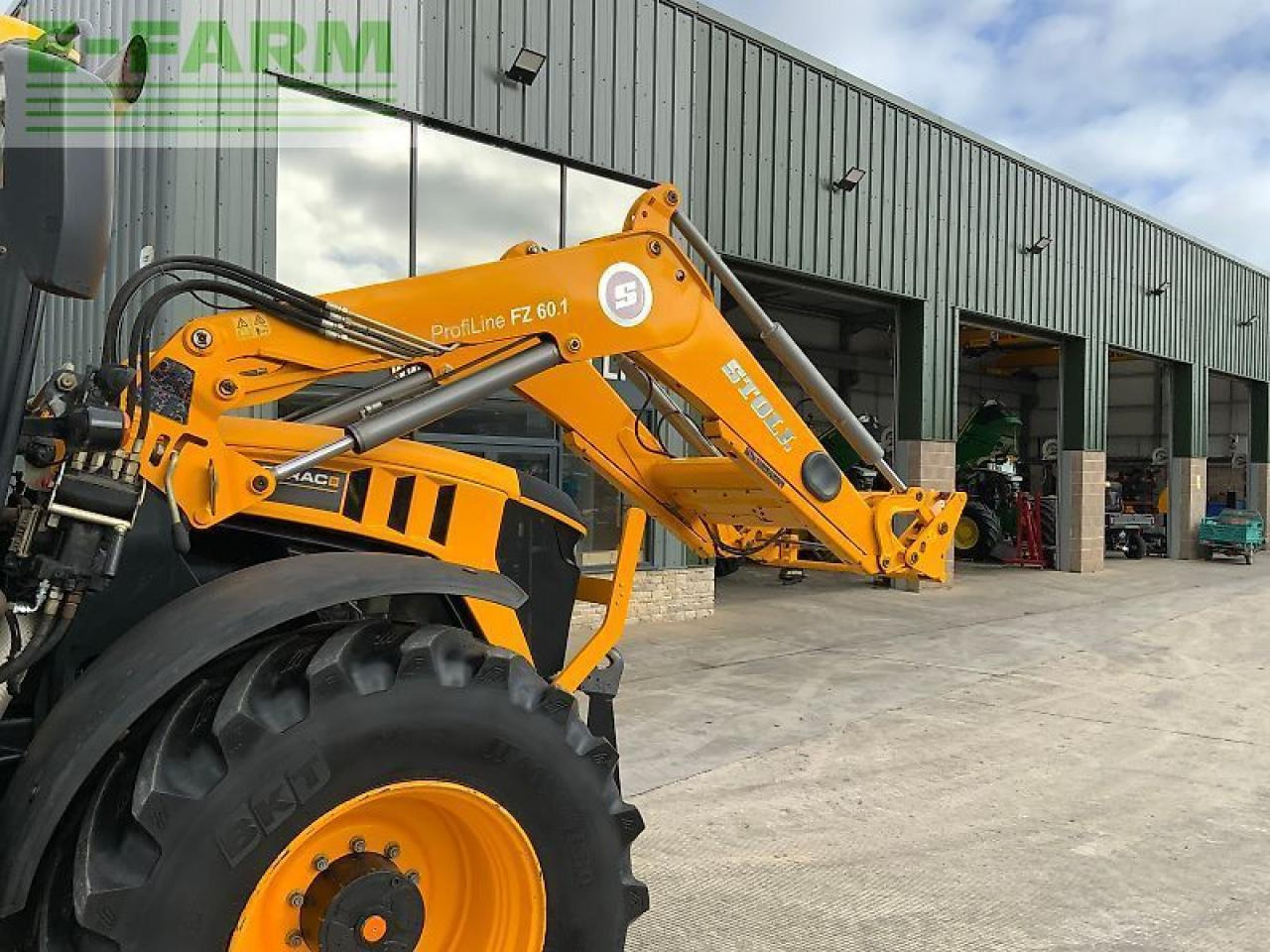 Farm tractor JCB 4220 fastrac tractor (st24632): picture 10